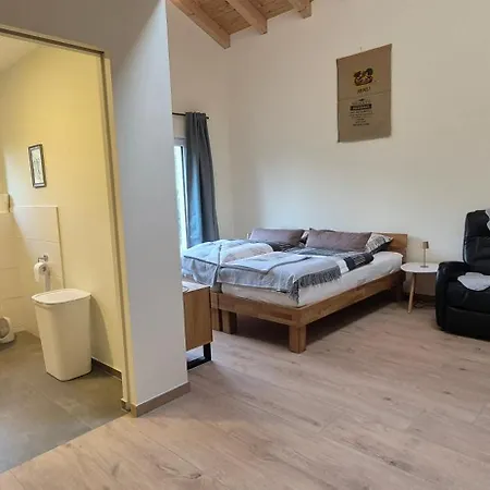 Gaestehaus Haehnchenbach Pensión Kelberg