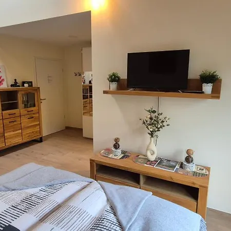 Gaestehaus Haehnchenbach 5*